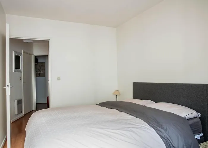 3 Quiet And Bright * 파리