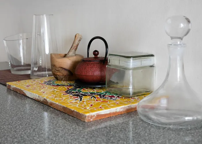 3 Quiet And Bright *